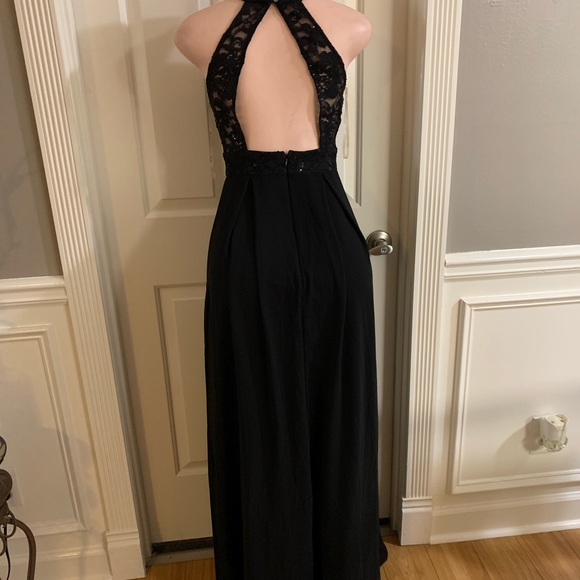 Women’s junior black halter maxi dress size (M) - Picture 7 of 11